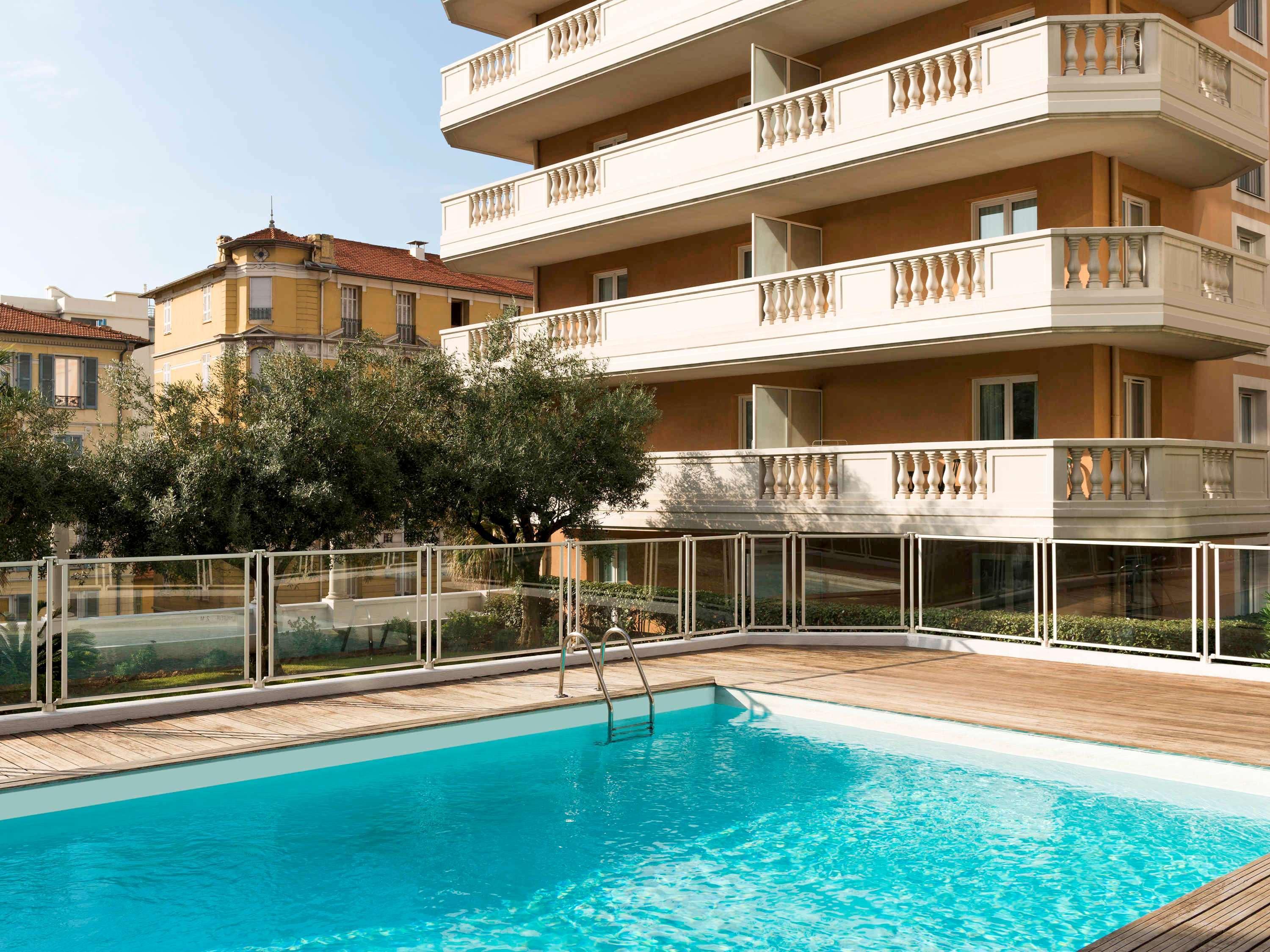 Adagio Access Magnan
